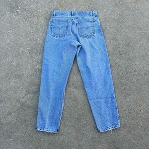 Sick vintage Levi’s. 550 fit, made in the USA from the 90’s